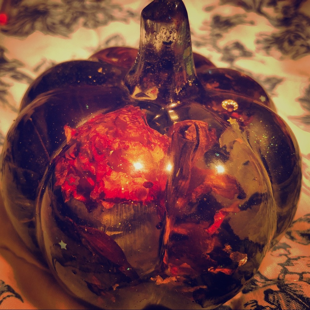 (Offers) Handmade Flower pressed pumpkin